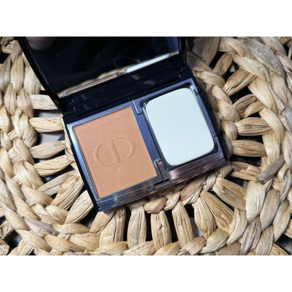 DIOR Forever Natural Velvet Transfer-Proof Compact Foundation/Shade 5N